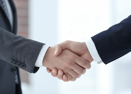 Forfetario e nuova assunzione: impatti sul regime 